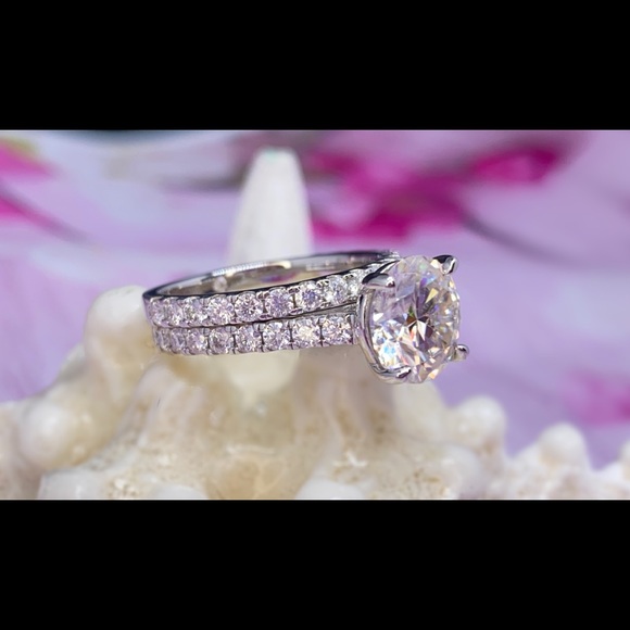 4.14Ct moissanite ring set with certificate - Picture 8 of 16